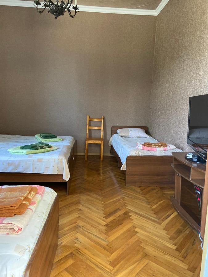 Уютный Дворик Sochumi Exterior foto