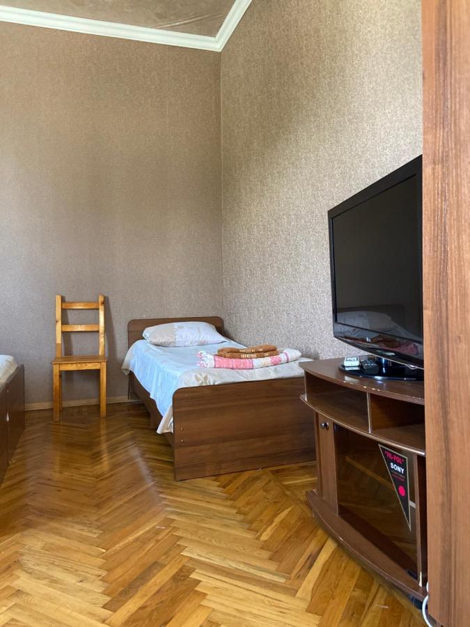 Уютный Дворик Sochumi Exterior foto