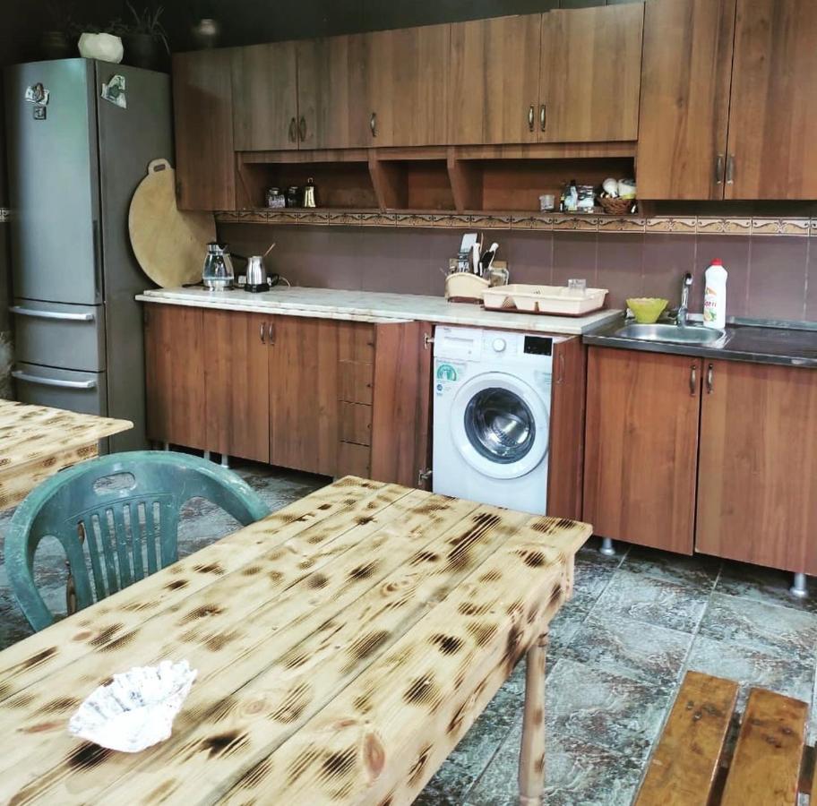 Уютный Дворик Sochumi Exterior foto