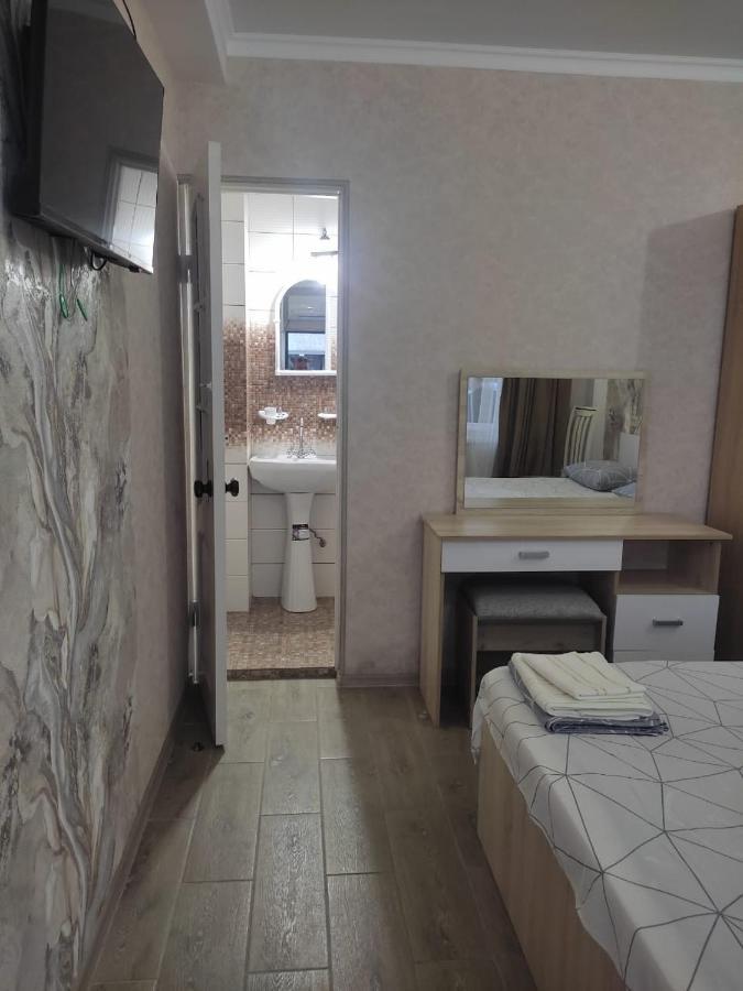 Уютный Дворик Sochumi Exterior foto